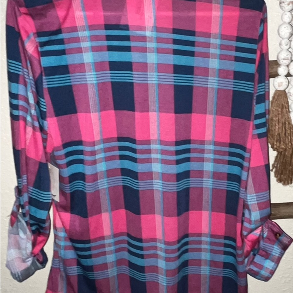 Plaid pattern Button Down - Picture 2 of 2